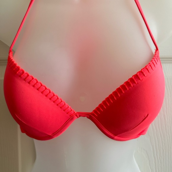 Victoria Secret bikini swim top - Picture 2 of 4